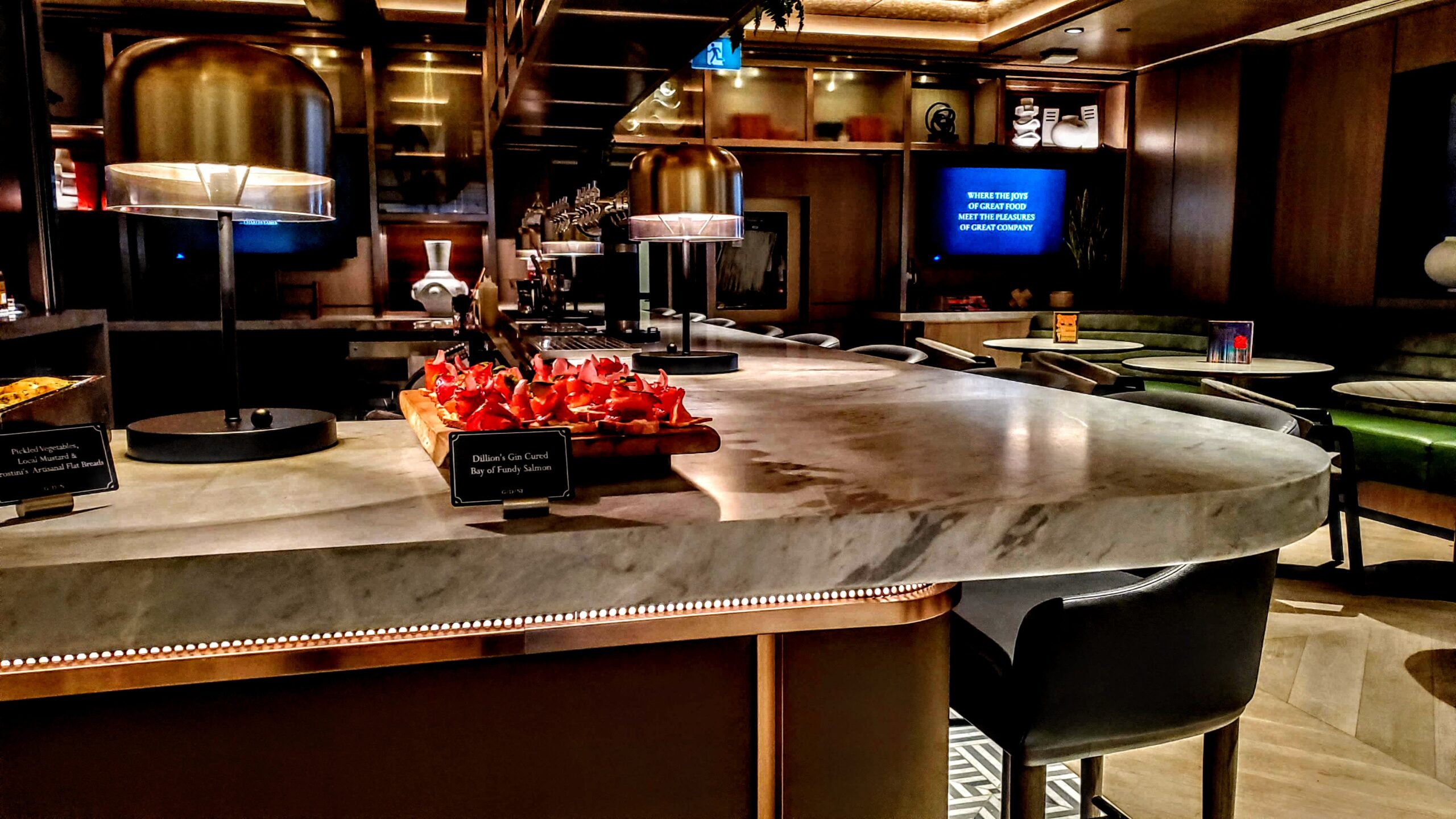 ⁠Premium durable quartzite countertops for kitchens in Mississauga Ontario⁠